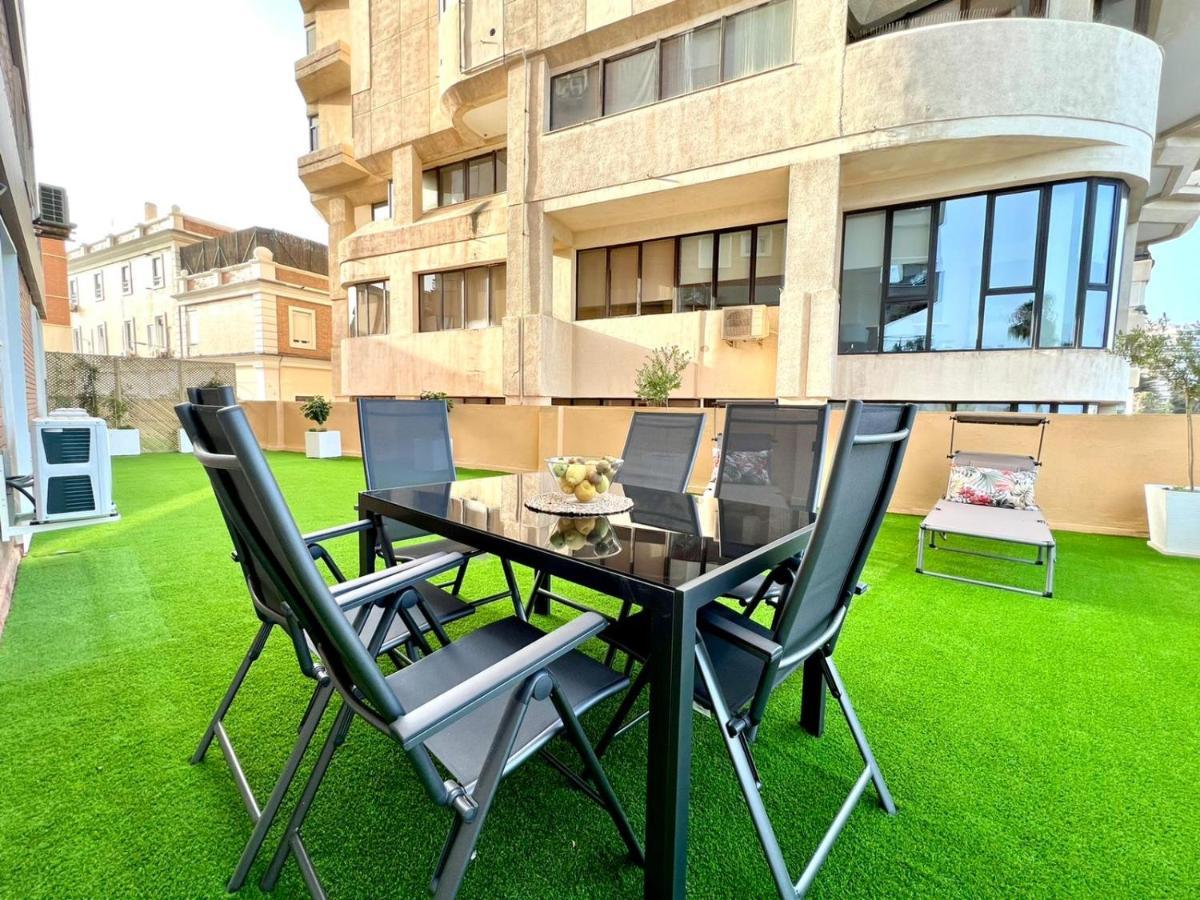 Malagueta Beach I & Private Terrace By Ele Apartments Málaga Dış mekan fotoğraf